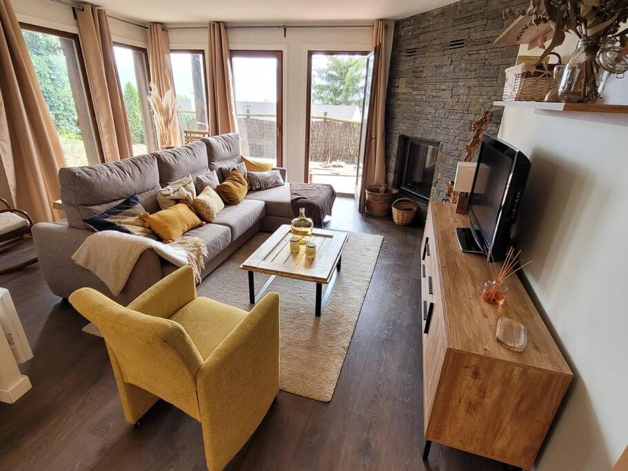 Precioso Apartamento Con Jardin Privado A 4 Km De Puigcerda Enveitg Buitenkant foto